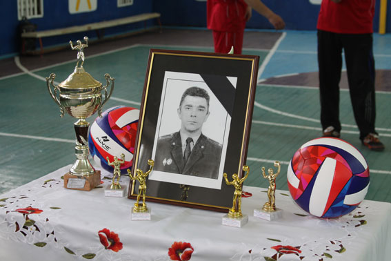 Правоохоронці Вінниччини провели волейбольний турнір на честь загиблого колеги