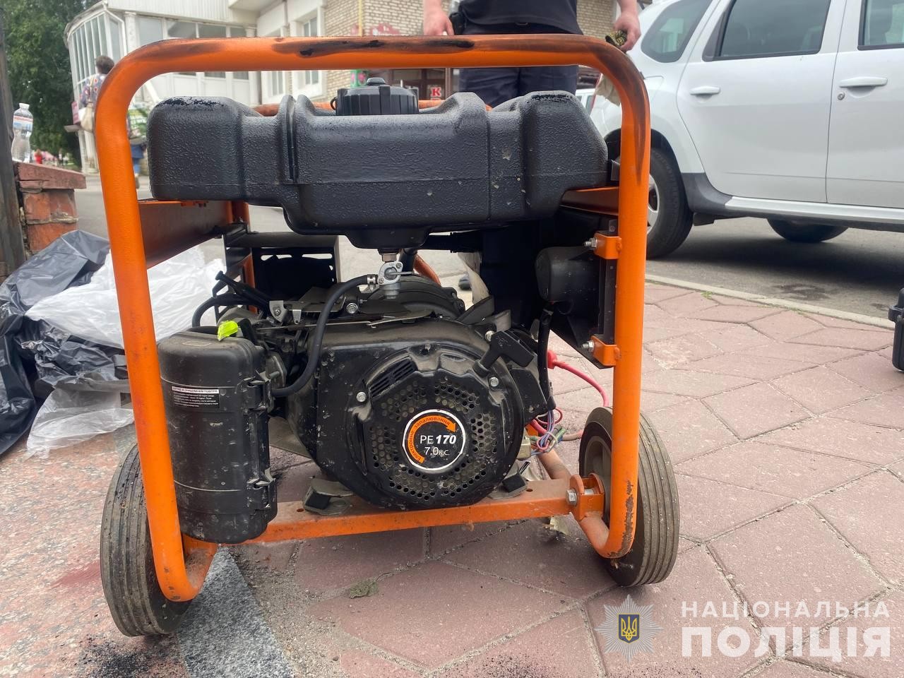 У Вінницькій області затримали чоловіка з наркотиками, який викрав генератор на 35 тисяч гривень