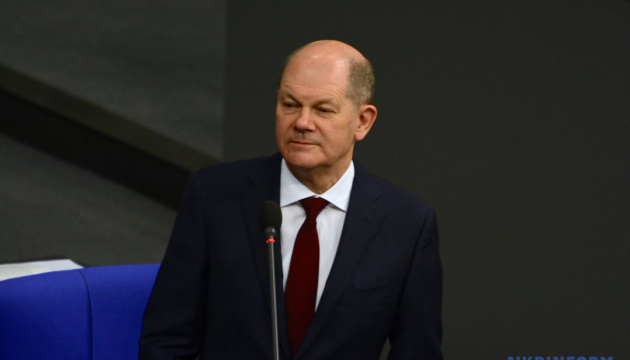 Євросоюз прагне досягти консенсусу щодо нафтового ембарго - Шольц