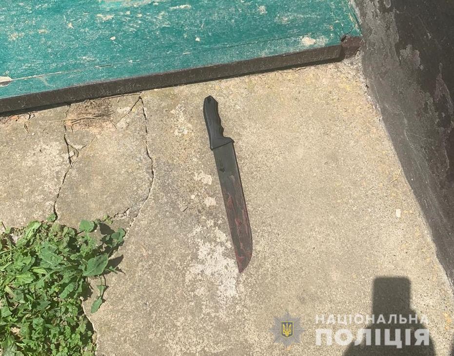 Нa Вінниччині від смертельного ножового порaнення у серце помер 47-річний чоловік