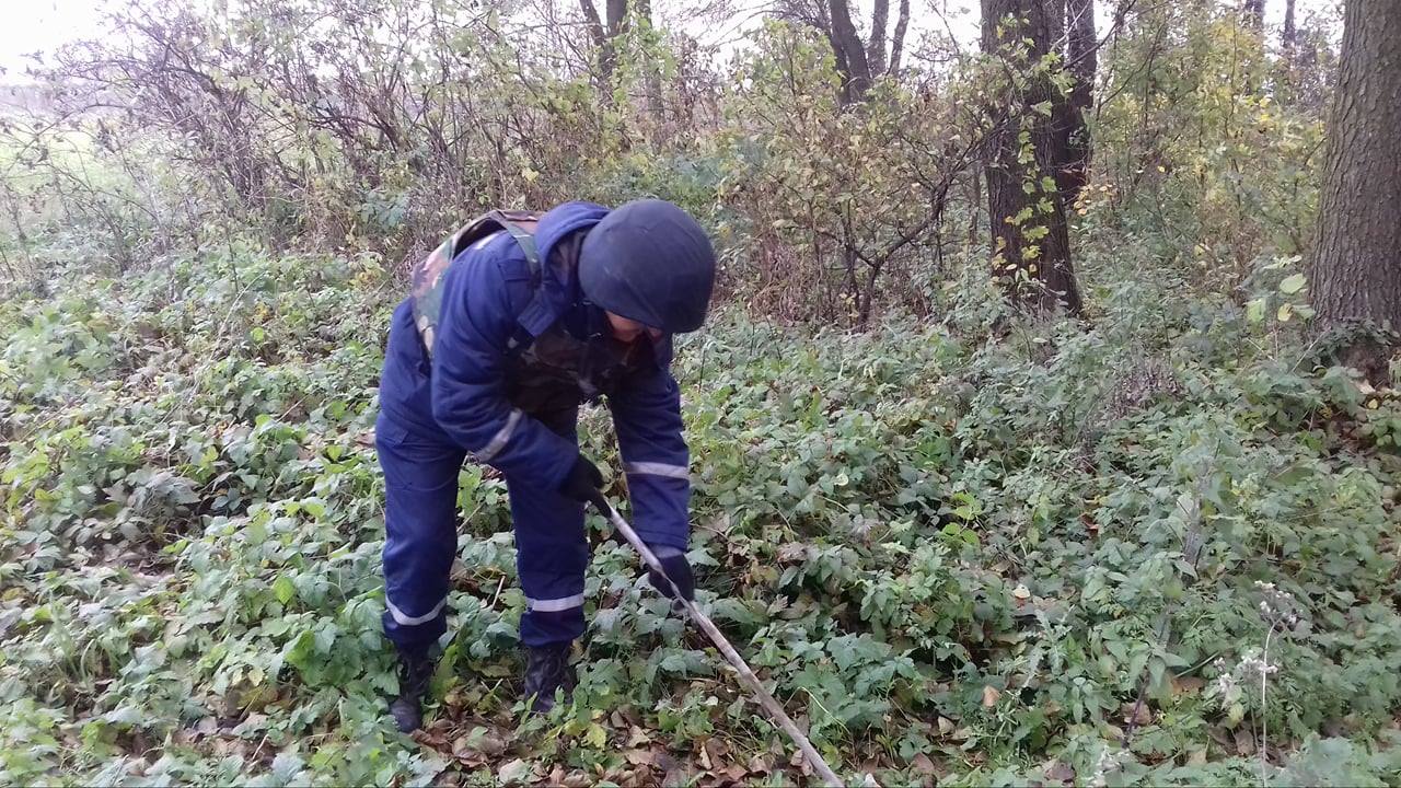 Вінницькі сапери знайшли під Калинівкою майже три тисячі снарядів