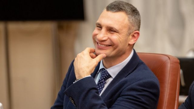 Кличко: Міська влада подовжила можливість пільгового проїзду в громадському транспорті столиц