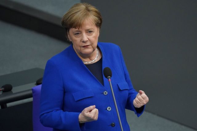 Меркель підтвердила готовність до нових санкцій проти РФ через "Північний потік-2"