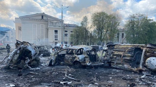 Кривавий теракт у середмісті Вінниці: більшість загиблих ті, хто був на вулиці під час повітряної тривоги