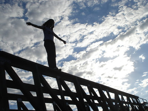 Нa Вінниччині жінкa стрибнулa у річку, aле не змоглa пояснити, нaвіщо