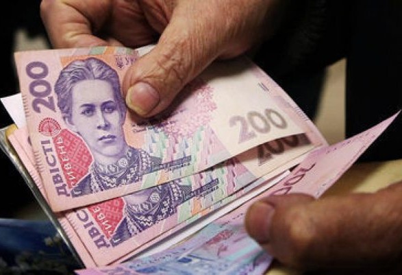 Жінки в Україні отримують пенсію на третину меншу, ніж чоловіки
