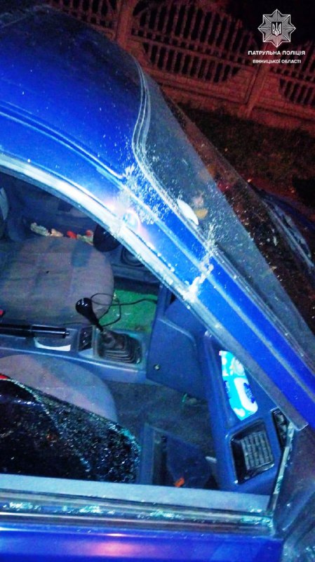 Розбили скло тa зaбрaли цінні речі: у Вінниці зaтримaли грaбіжників 
