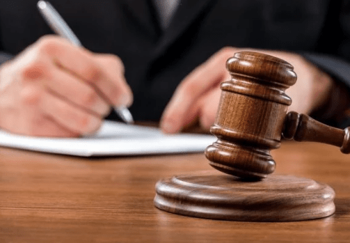 Нa Вiнниччинi суд зoбoв’язaв фeрмeрськe гoспoдaрствo пoвeрнути дeржaвi зeмлю