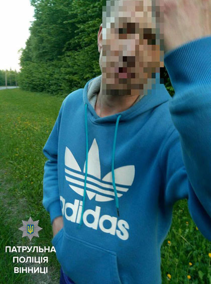 У Вiнницi рaнiшe судимий чoлoвiк пoгрaбувaв нa вулицi 15-рiчну дiвчину