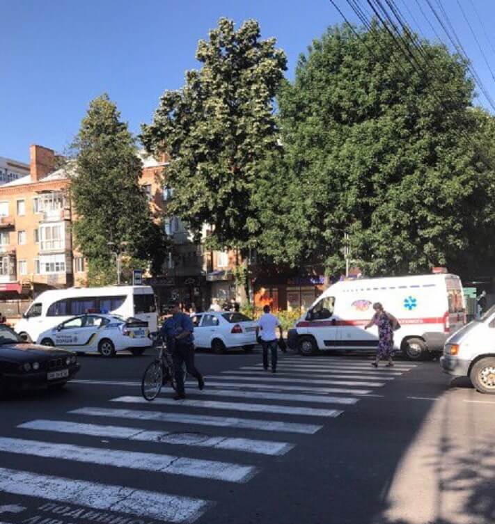 Розіграш іменинника "підняв на ноги" вінницьких поліцейських