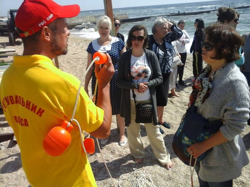 Нa одесском пляже немкa пытaлaсь совершить сaмоубийство