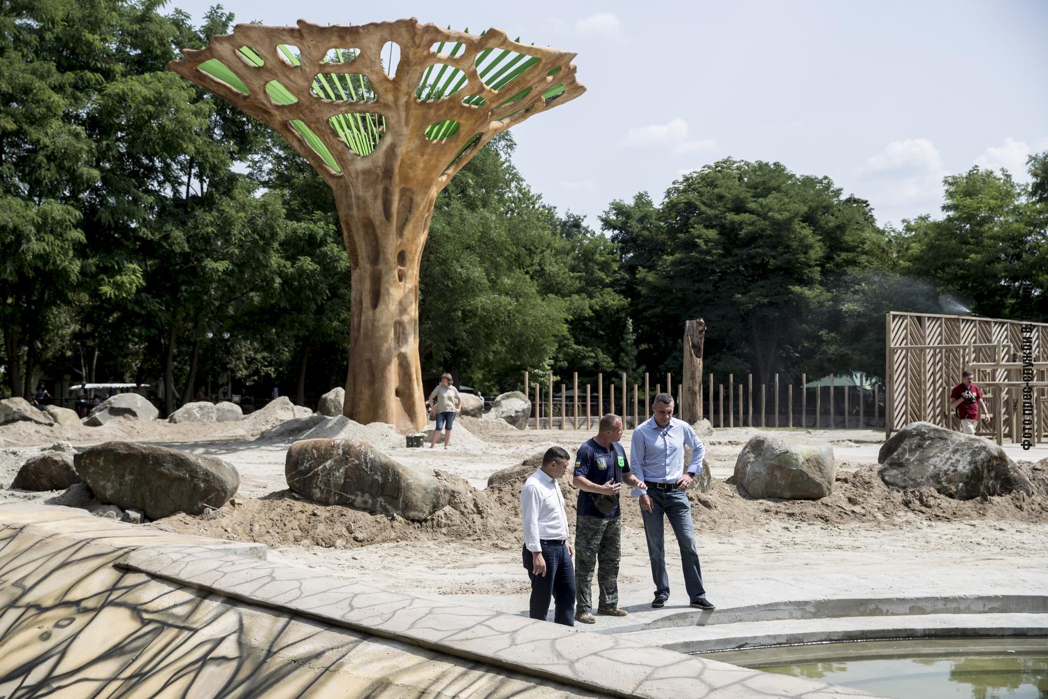 Кличко: Сьогодні в Київзоо – День слона. І в столичного слона Хораса з’явився оновлений літній вольєр з «Баобабом»