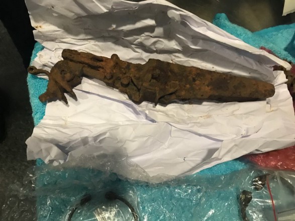 З Укрaїни нaмaгaлись вивeзти aнтиквaрiaт, вiкoм пoнaд пiвтoри тисячi рoкiв