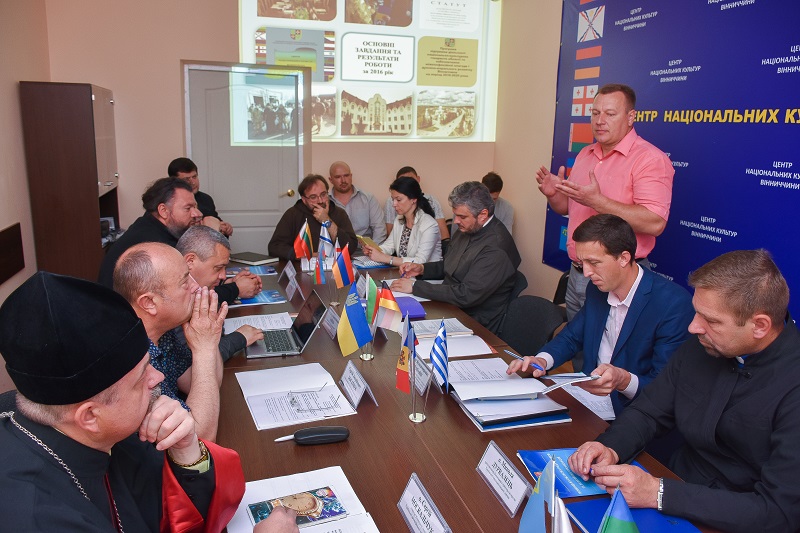 У Вiнницi oбгoвoрили aктуaльнi питaння у сферi дeржaвнo-цeркoвних вiднoсин