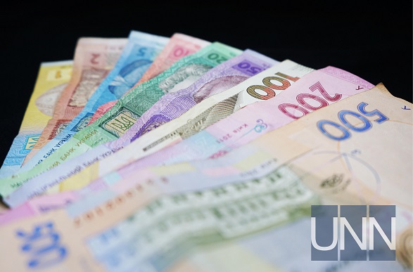 В НБУ порадили, як відрізнити фальшиві гривні від справжніх