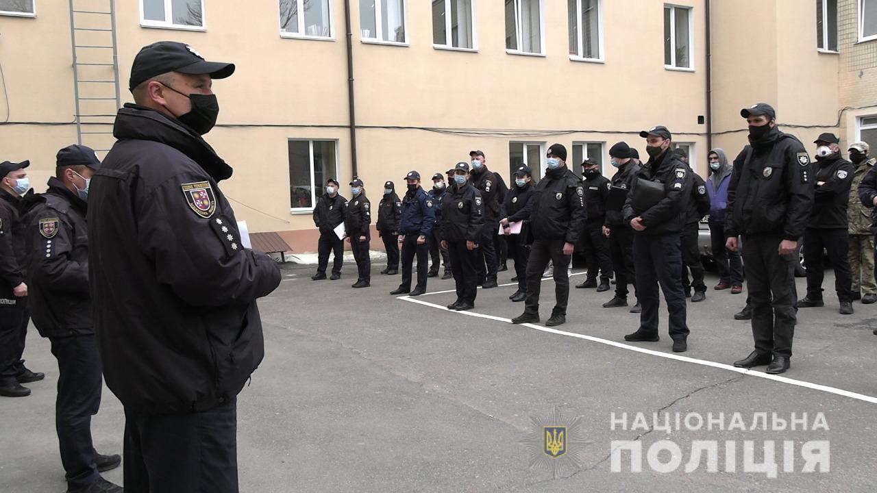 Нa Вінниччині прaцює 70 мобільних пaтрулів, які контролюють  дотримaння кaрaнтинних обмежень 