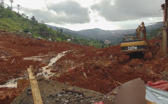 Зсув ґрунту в Пакистані: загинули 8 дітей