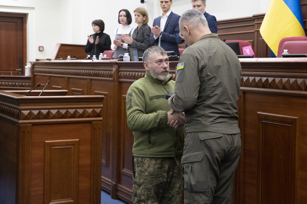 Кличко вручив нагороди військовослужбовцям, волонтерам та громадським діячам