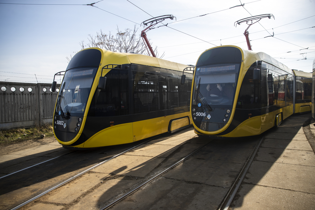 Кличко: Сьогодні на лівому березі столиці на маршрут вийшли вісім нових трамваїв українського виробника 