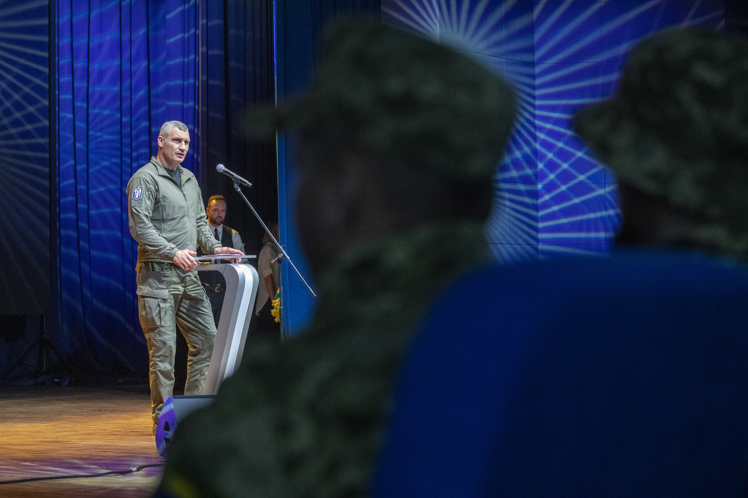 Кличко: "У столиці відбувся Перший Київський Форум ветеранів. Обговорили необхідну допомогу, реабілітацію та інтеграцію військових в мирне життя"