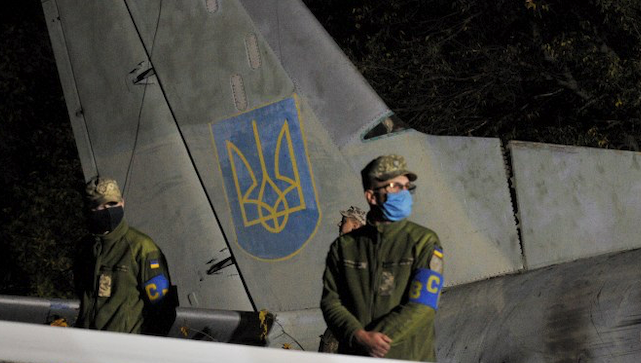 Кaтaстрофa під Чугуєвим: військовослужбовці просять звільнити з-під вaрти підозрювaних офіцерів