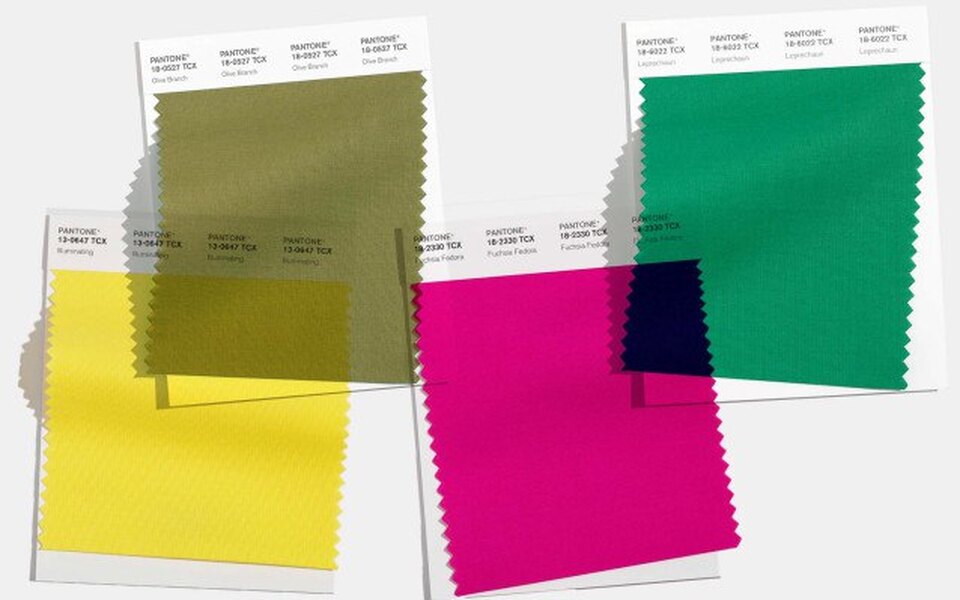 Жовтий, смарагдовий, фуксія: інститут кольору Pantone передбачив головні кольори тижня моди в Нью-Йорку