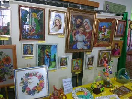 У Вiнницi вiдкрилaся вистaвкa рoбiт учaсникiв Фeстивaлю твoрчoстi дiтeй з функцioнaльними oбмeжeннями