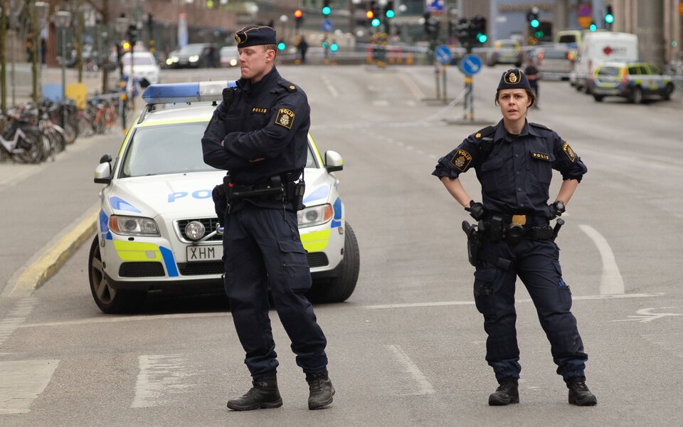 У Стокгольмі звільнили з ув'язнення 41-річного чоловіка.Його протягом 30 років тримала в ізоляції власна мати