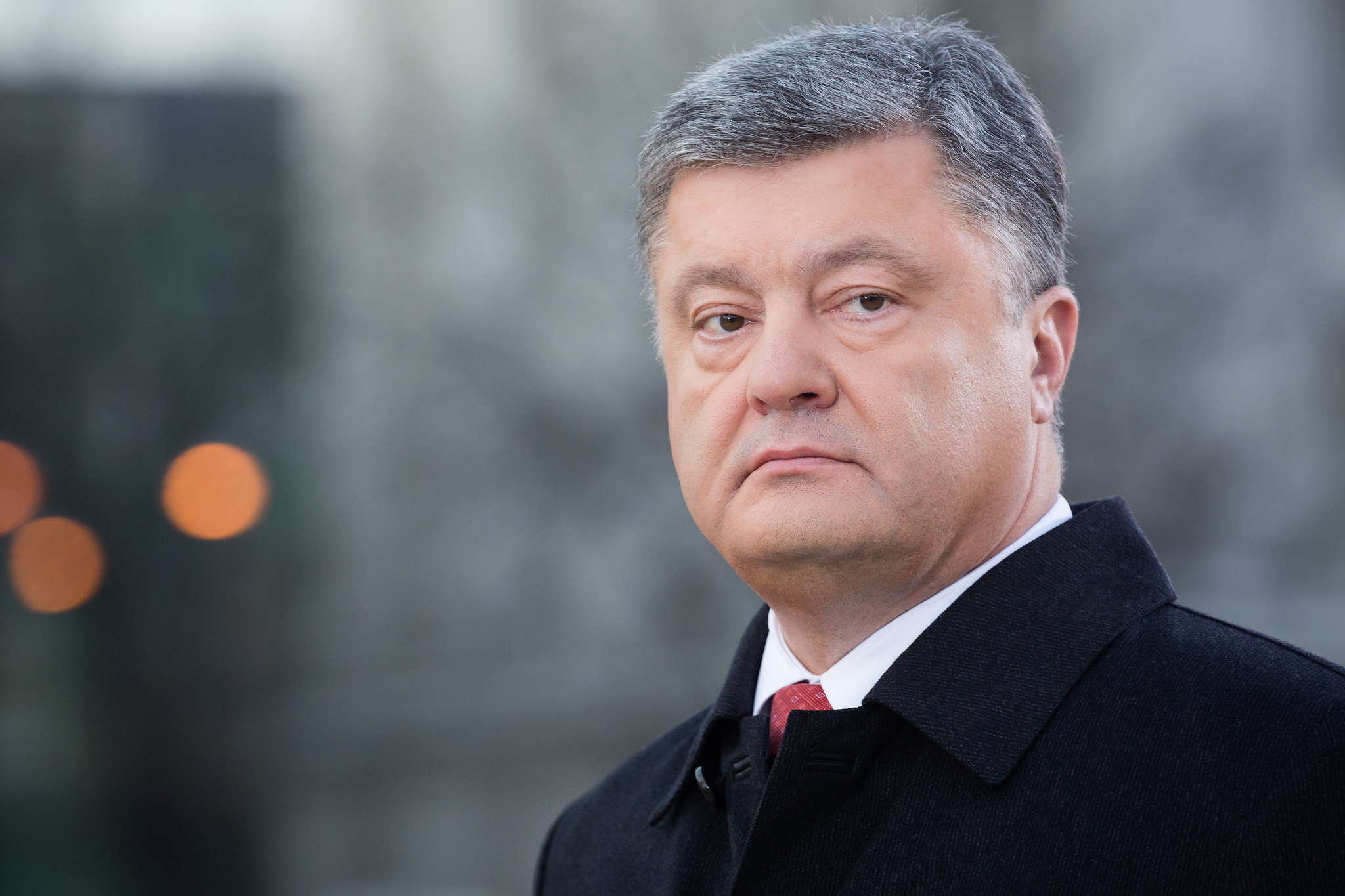 Порошенко запропонував відновити спеціальні військові суди