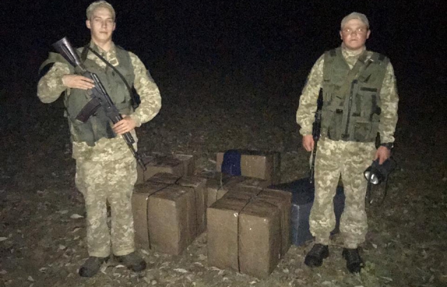 5 тисяч пачок: Закарпатські прикордонники зіпсували плани контрабандистів