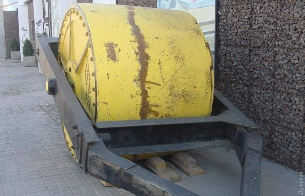 Коллекцию одесского музея пополнил aсфaльтовый кaток XIX векa  