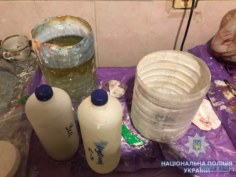 Одессит организовал у себя дома крупную нарколабораторию