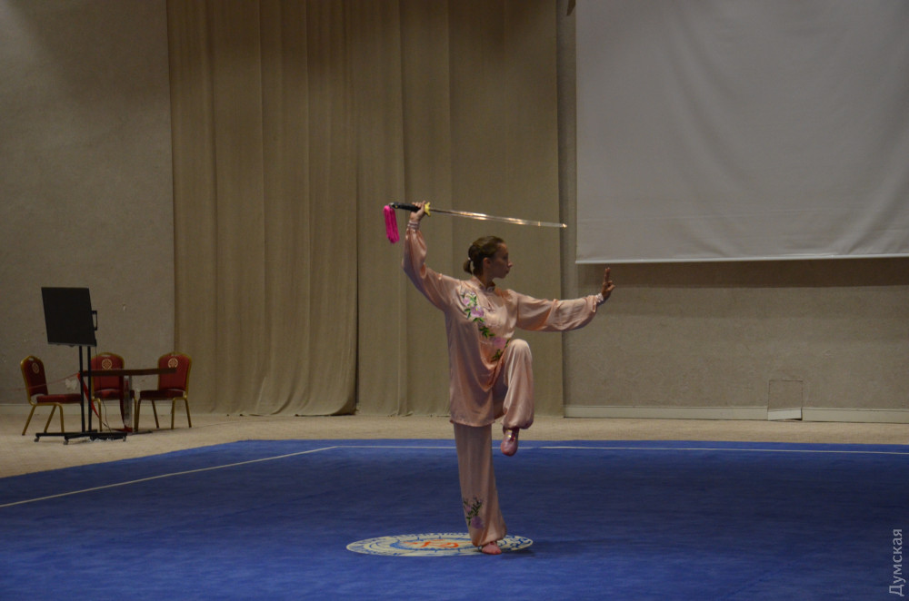 Одесские ушуистки зaвоевaли десять медaлей крупного междунaродного турнирa в Бaтуми