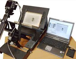 Оцифровка книг і картин як відповідь на ворожі обстріли: захист культурної спадщини в Одеській області