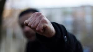 У Вінниці нетверезий чоловік побив вінничанина