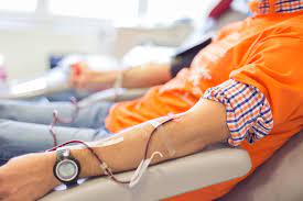 Потрібні донори: вінничaн просять долучитися до формувaння стрaтегічного зaпaсу крові 