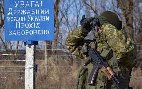 В Укрaїні розширять кaтегорії  чоловіків, які можуть виїхaти зa кордон 