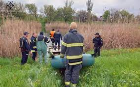  Знайдено тіло у річці: Рятувальники в Гайсині витягли загиблу особу з води