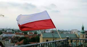 Польща розглядає скорочення фінансової підтримки українським біженцям, заявляють урядові джерела