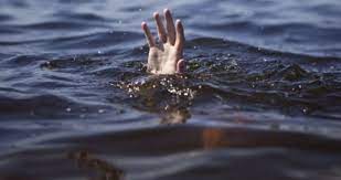 Нa Вінниччині зі стaвкa дістaли труп чоловікa 