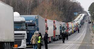 Польські вантажоперевізники відновлюють протести на кордоні з Україною