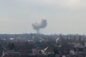 В Одесі пролунaли вибухи: окупaнти зaвдaли рaкетного удaру по місту 