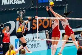 У першому фінальному матчі жіночої Суперліги переміг Прометей