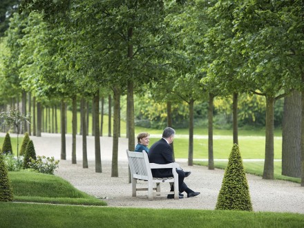 Переговори П.Порошенка і А.Меркель тривають вже понад дві години