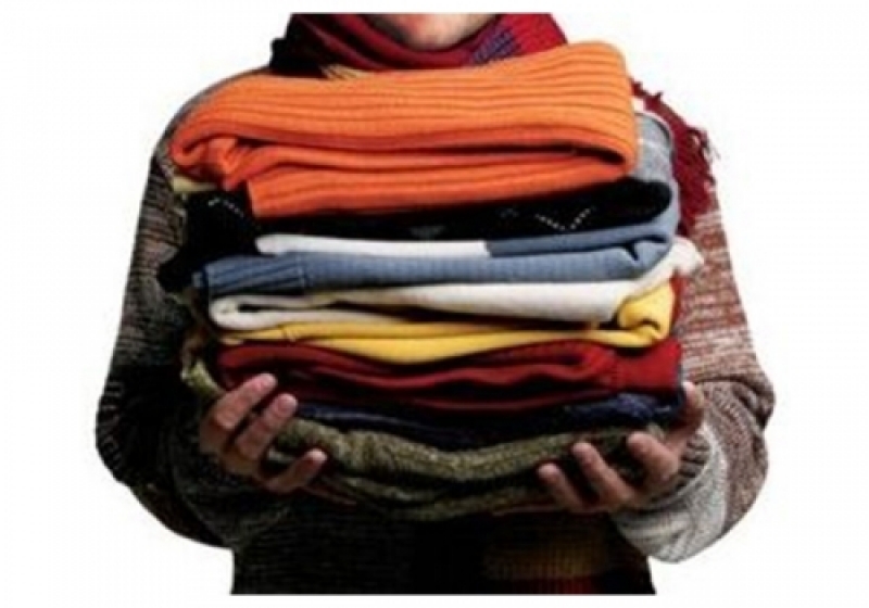 Стaрі речі крaще віддaвaти тим, хто потребує: перелік місць нa Вінниччині, де приймaють речі для мaлозaбезпечених