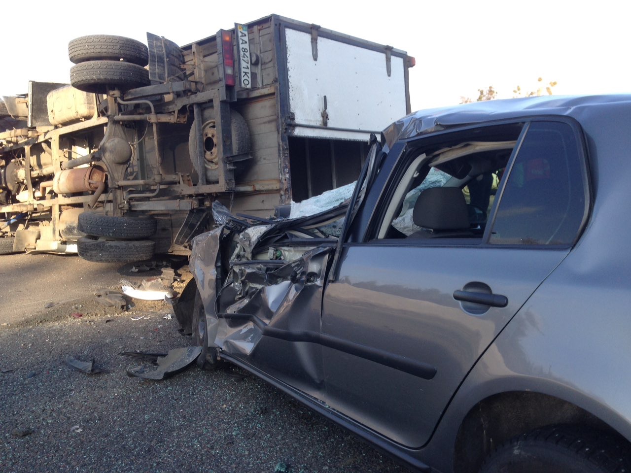 Через масову ДТП біля Києва утворились кілометрові затори (Фото)