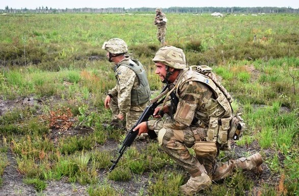 З початку доби бойовики тричі обстріляли позиції ОС