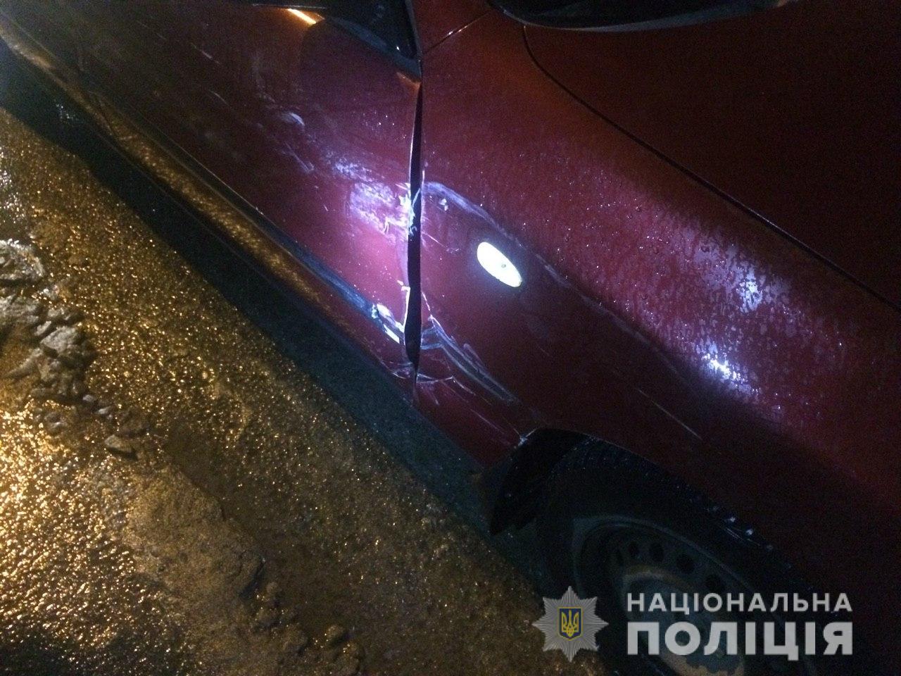 На Рівненщині водій-втікач з місця ДТП до того ж перевозив нелегалів