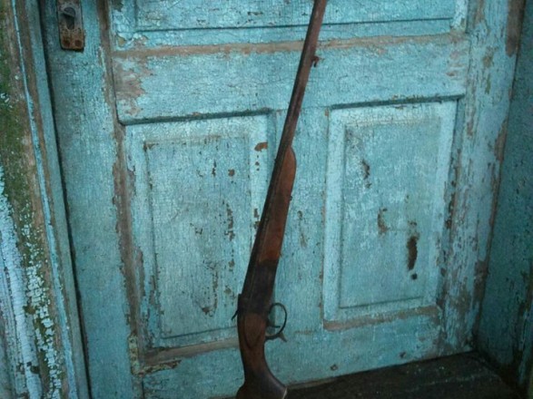 Чоловік на Одещині погрожував рушницею ремонтникам електромережі