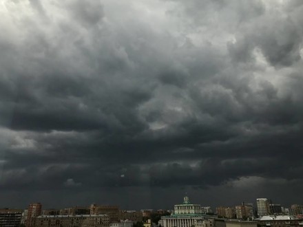 Українець загинув внаслідок урагану в Підмосков'ї - МЗС